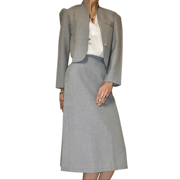 Vintage ≈1930/40s Pinstripe One Button Skirt Suit - Picture 16 of 16